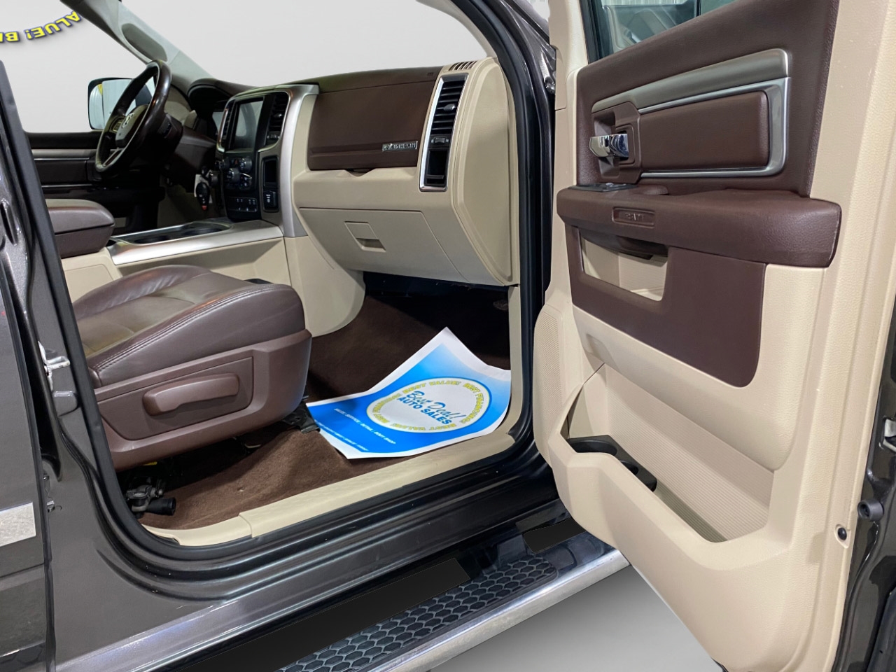 RAM 1500 Big Horn Crew Cab 4WD 2017