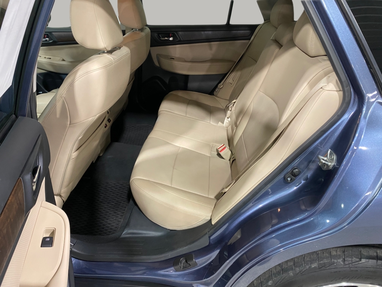 Subaru Outback 2.5i Limited 2015