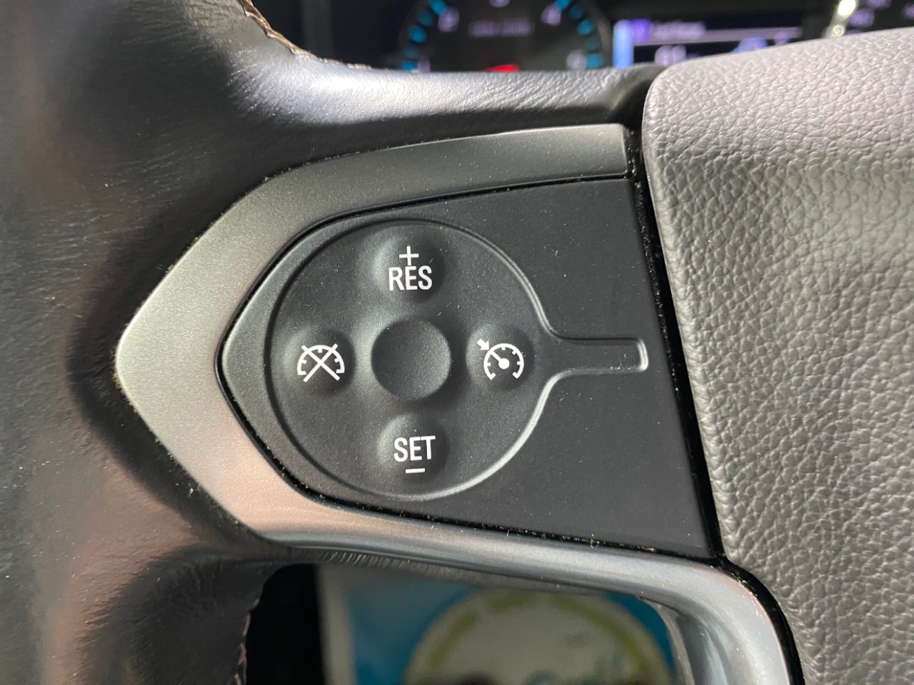 Chevrolet Silverado 1500 LT Crew Cab 4WD 2017