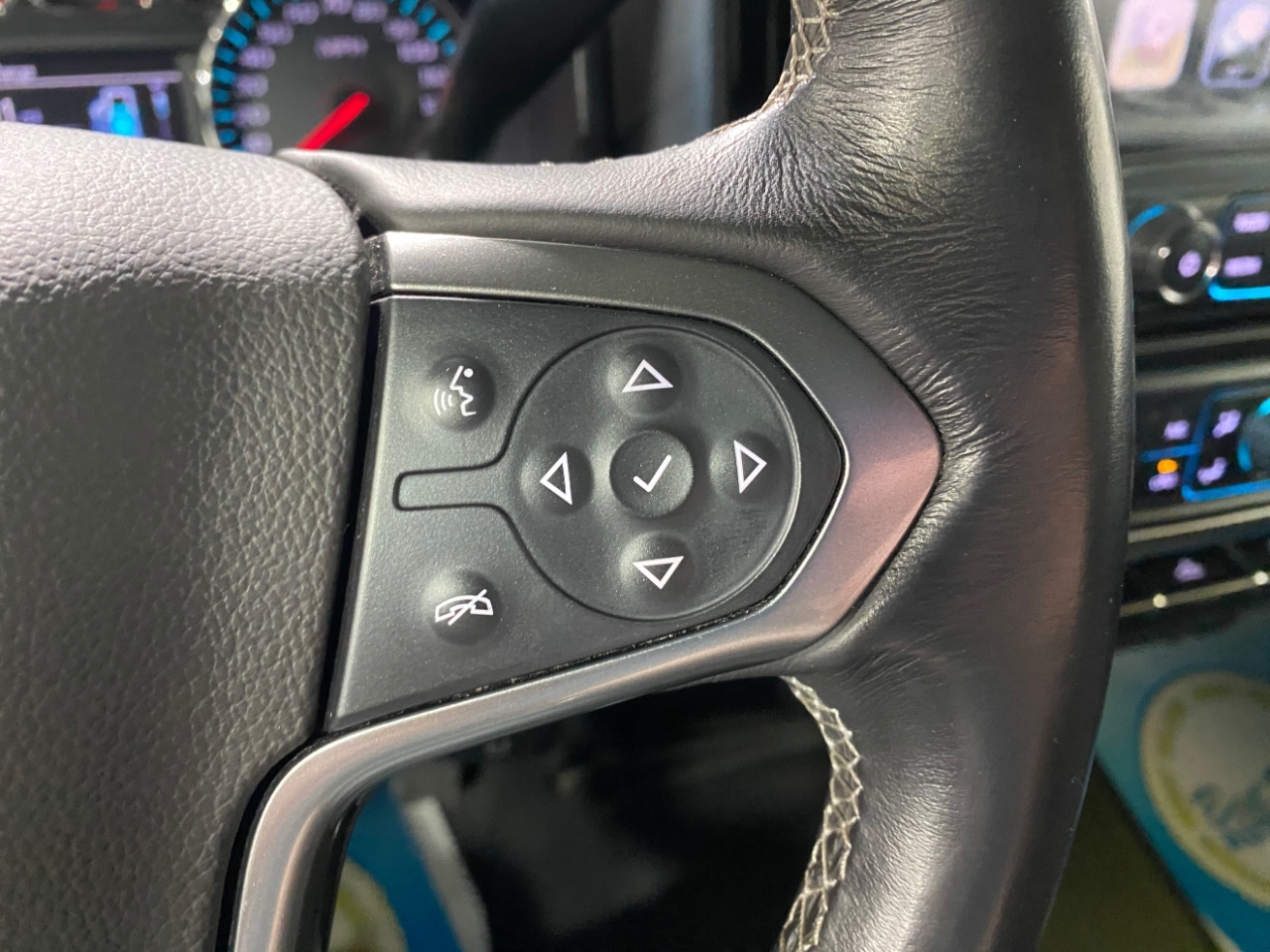 Chevrolet Silverado 1500 LT Crew Cab 4WD 2017