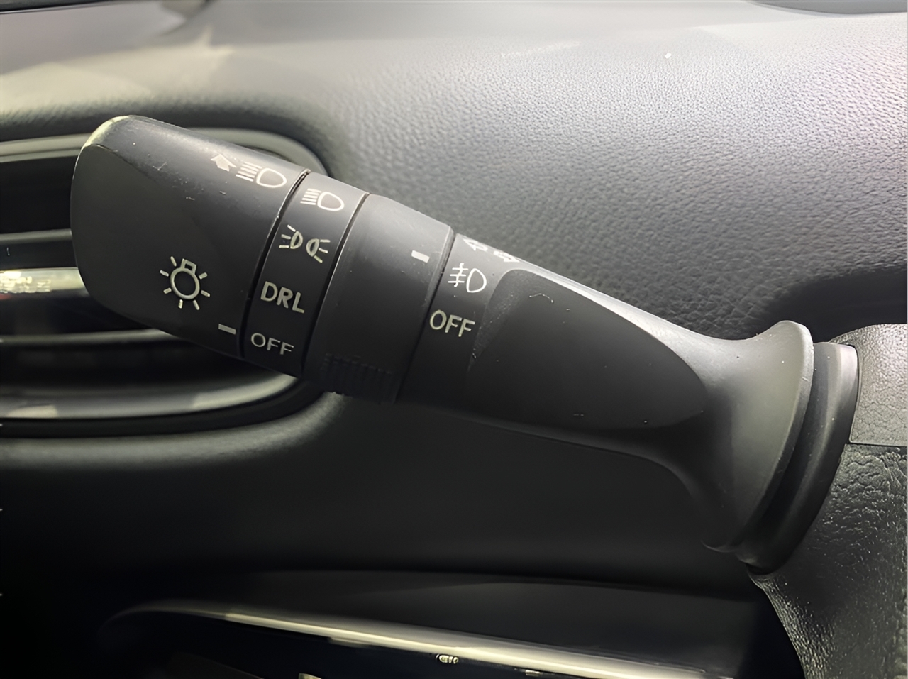 Toyota Prius LE AWD-e 2022