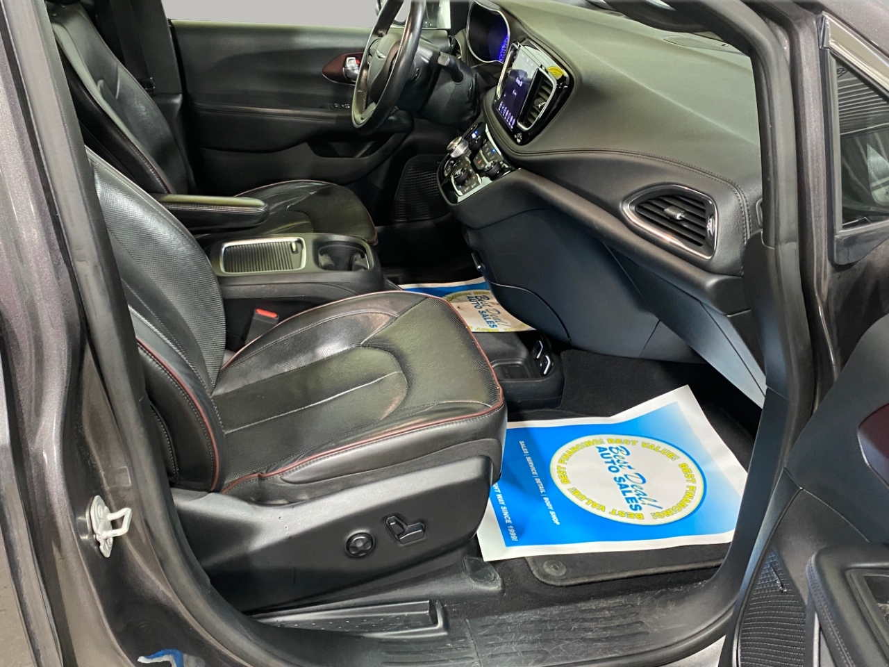 Chrysler Pacifica Limited 2020