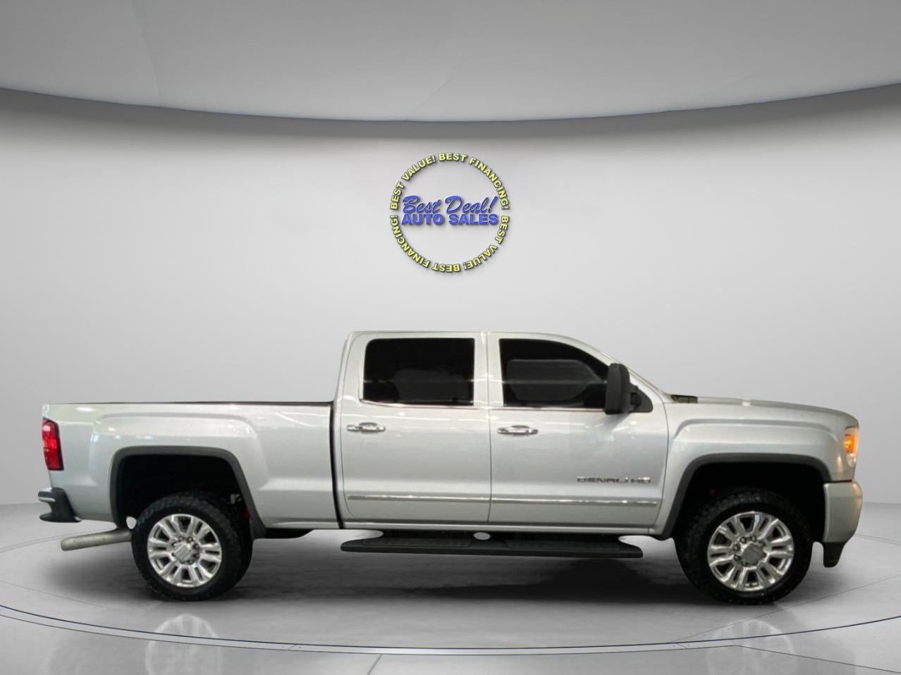 GMC Sierra 2500HD Denali Crew Cab 4WD 2015