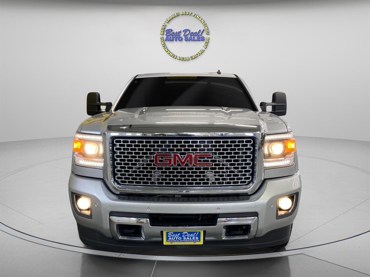 GMC Sierra 2500HD Denali Crew Cab 4WD 2015