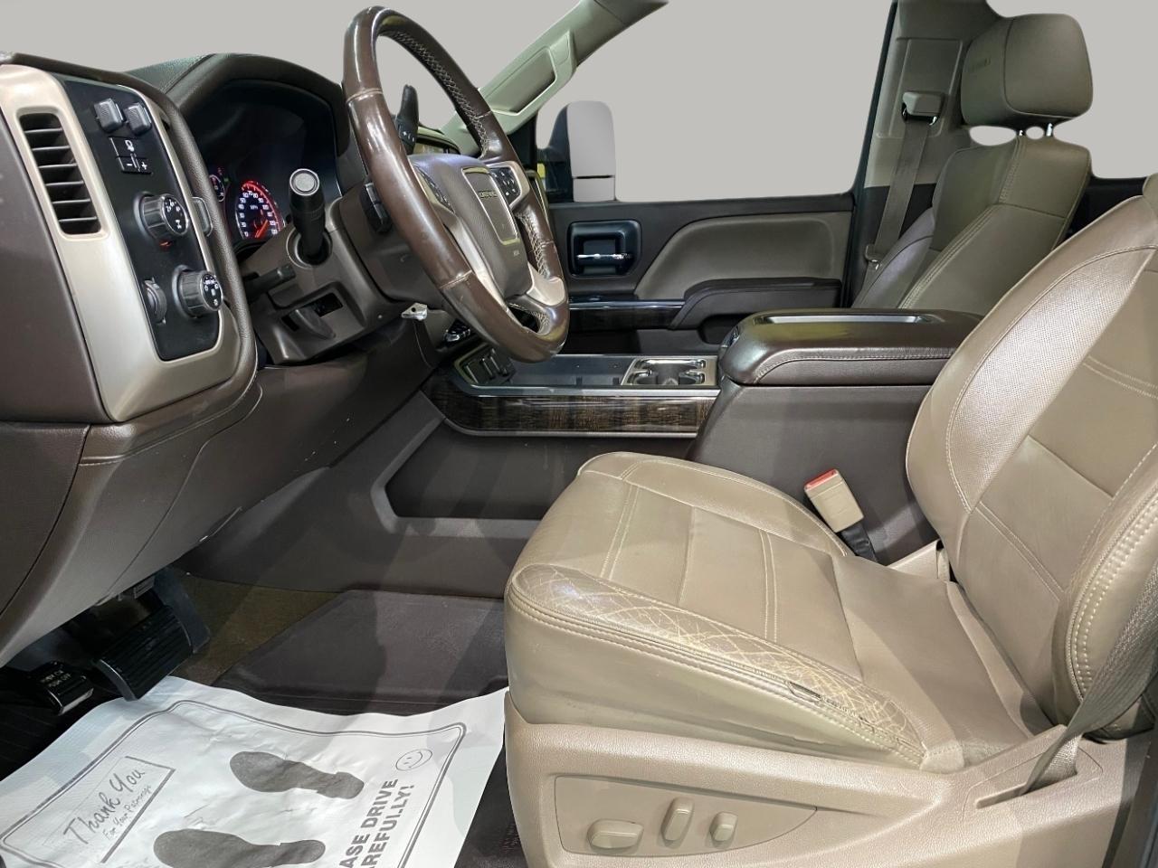 GMC Sierra 2500HD Denali Crew Cab 4WD 2015