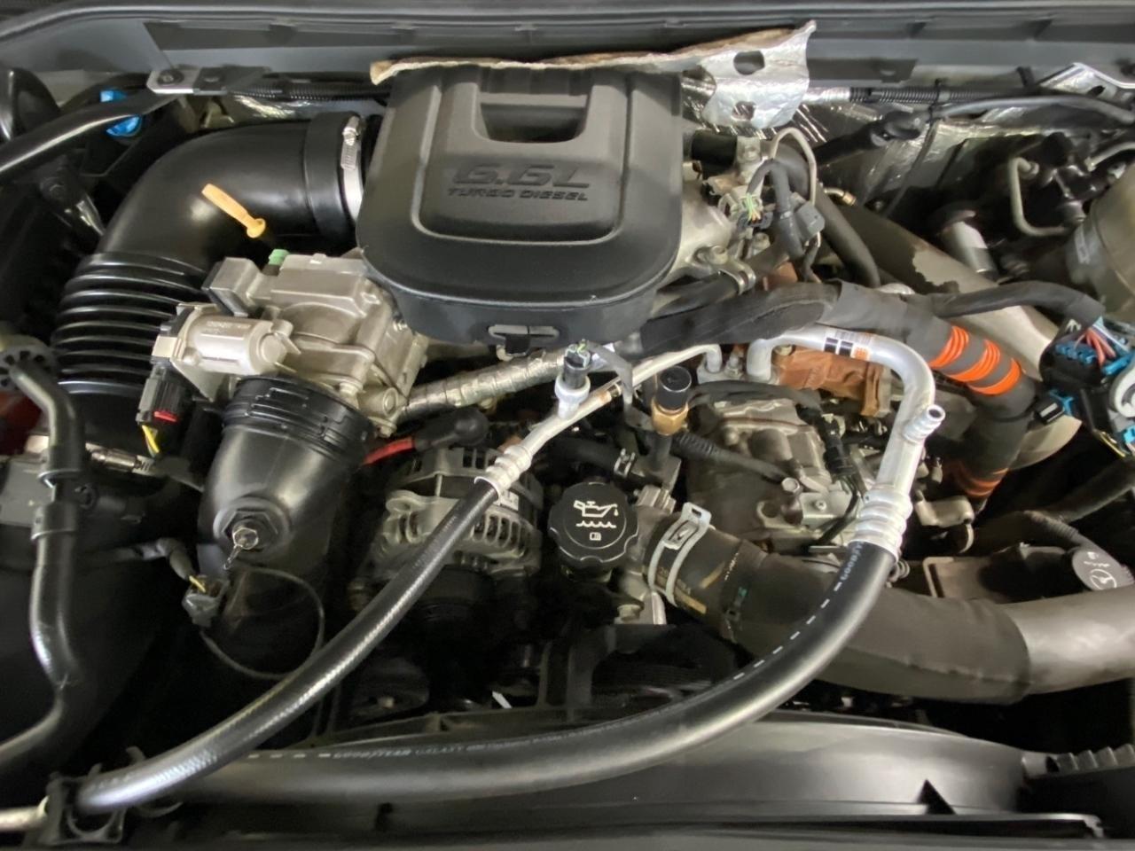 GMC Sierra 2500HD Denali Crew Cab 4WD 2015