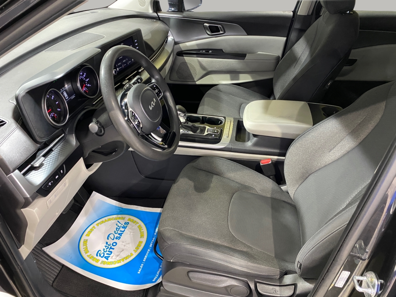 Kia Carnival LX 2023