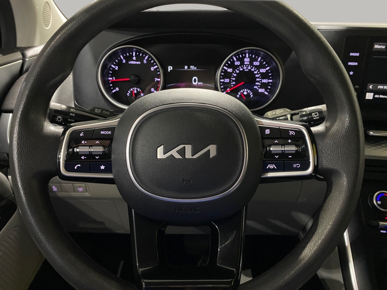 Kia Carnival LX 2023