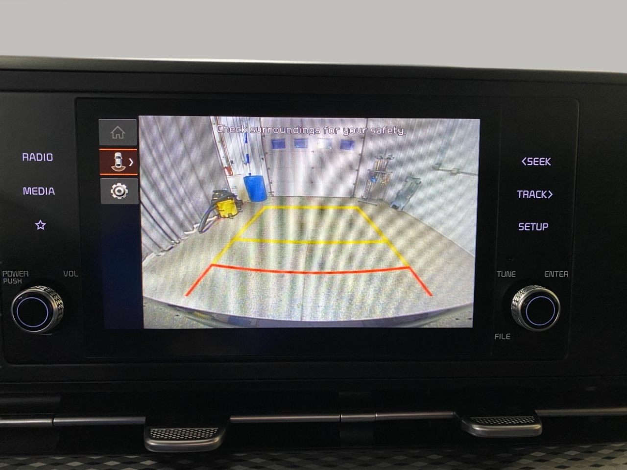 Kia Carnival LX 2023