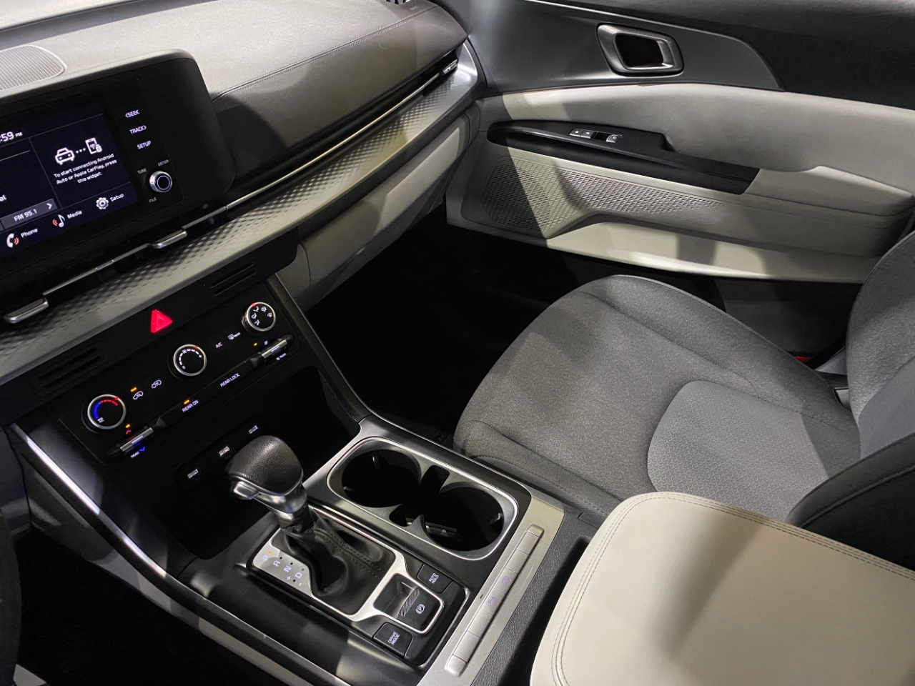 Kia Carnival LX 2023