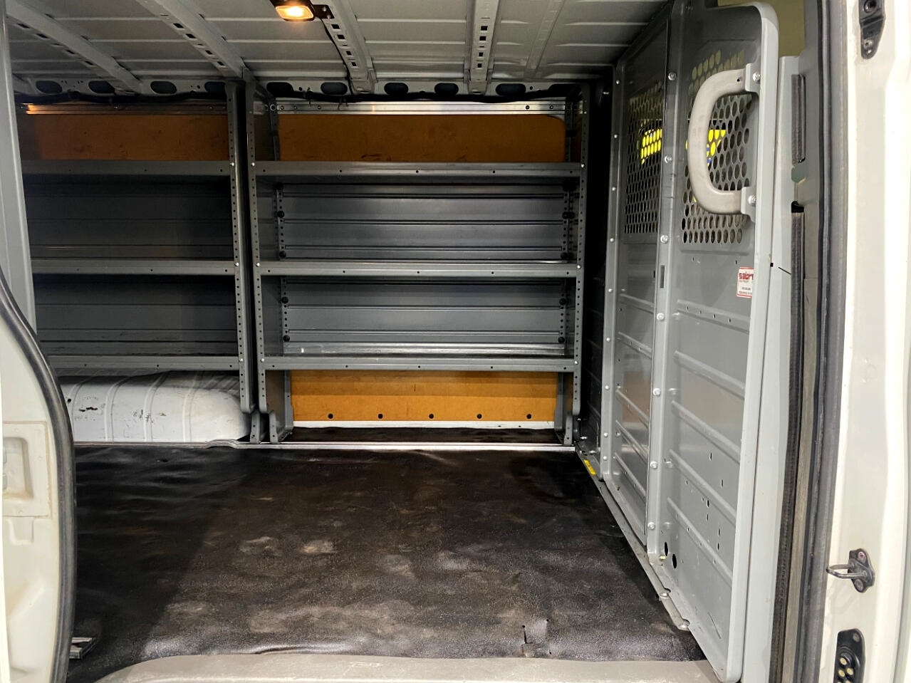 Nissan NV Cargo 3500 HD S High Roof 2019