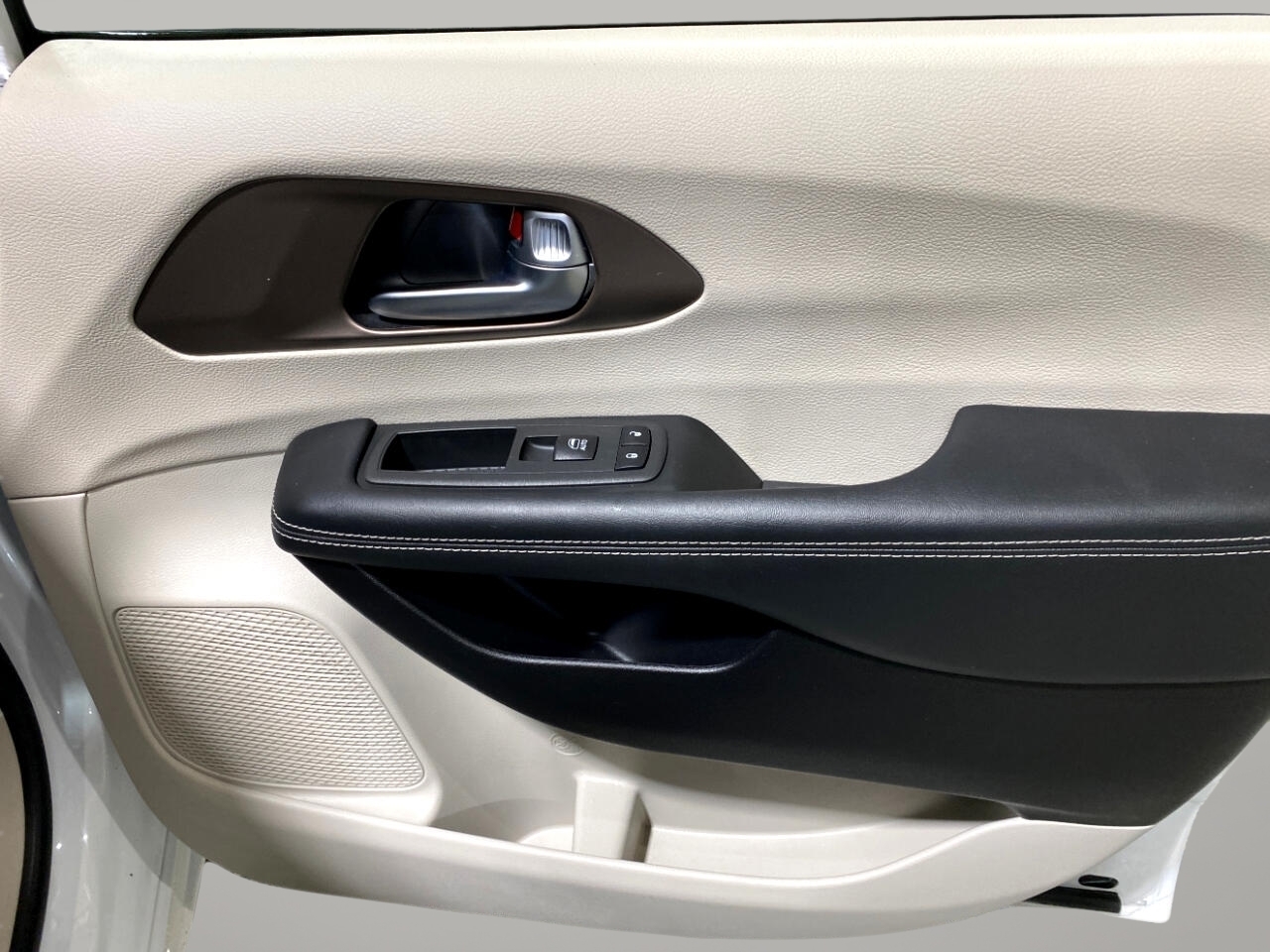 Chrysler Voyager LX 2022