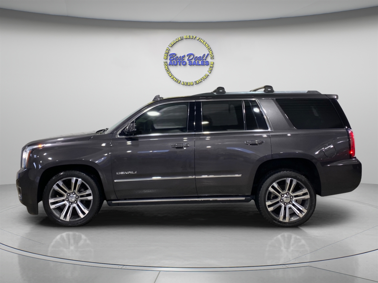 GMC Yukon Denali 4WD 2018