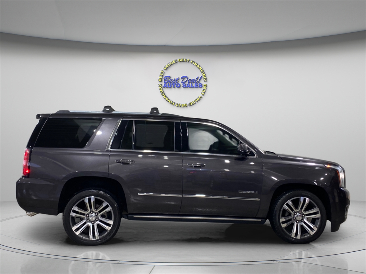 GMC Yukon Denali 4WD 2018