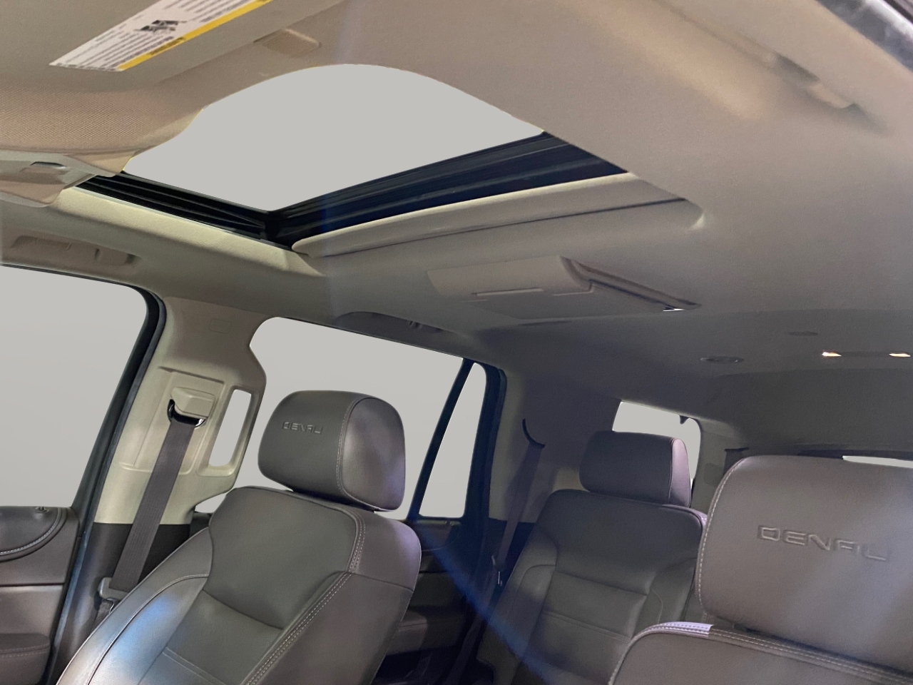 GMC Yukon Denali 4WD 2018