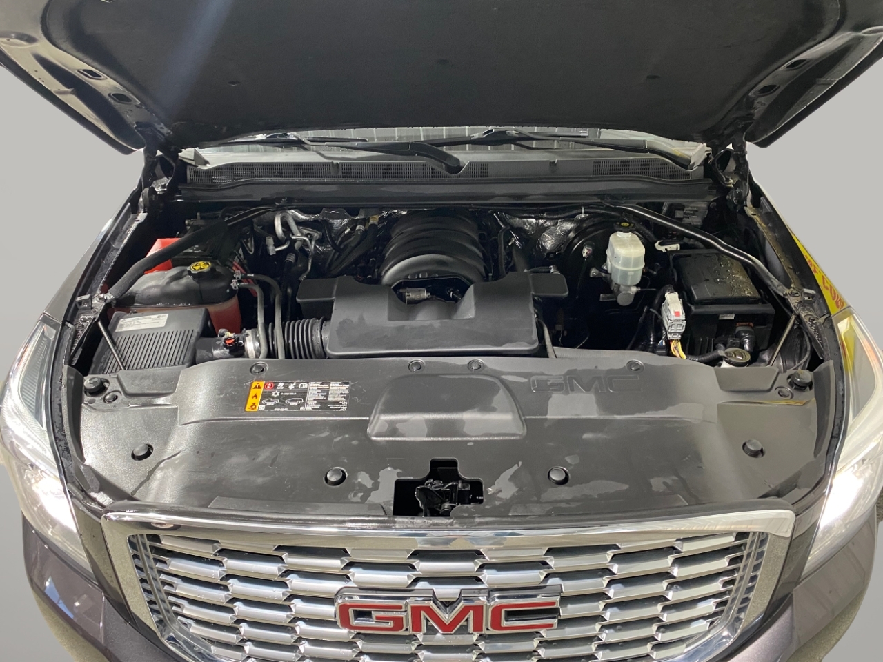 GMC Yukon Denali 4WD 2018