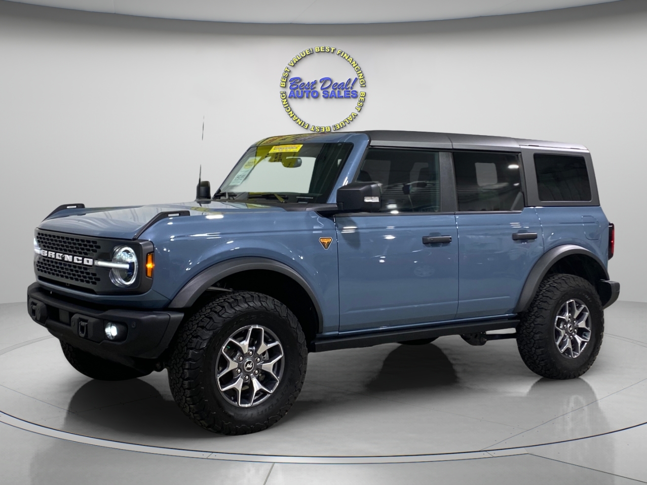 2023 Ford Bronco Base 4-Door w/Advanced