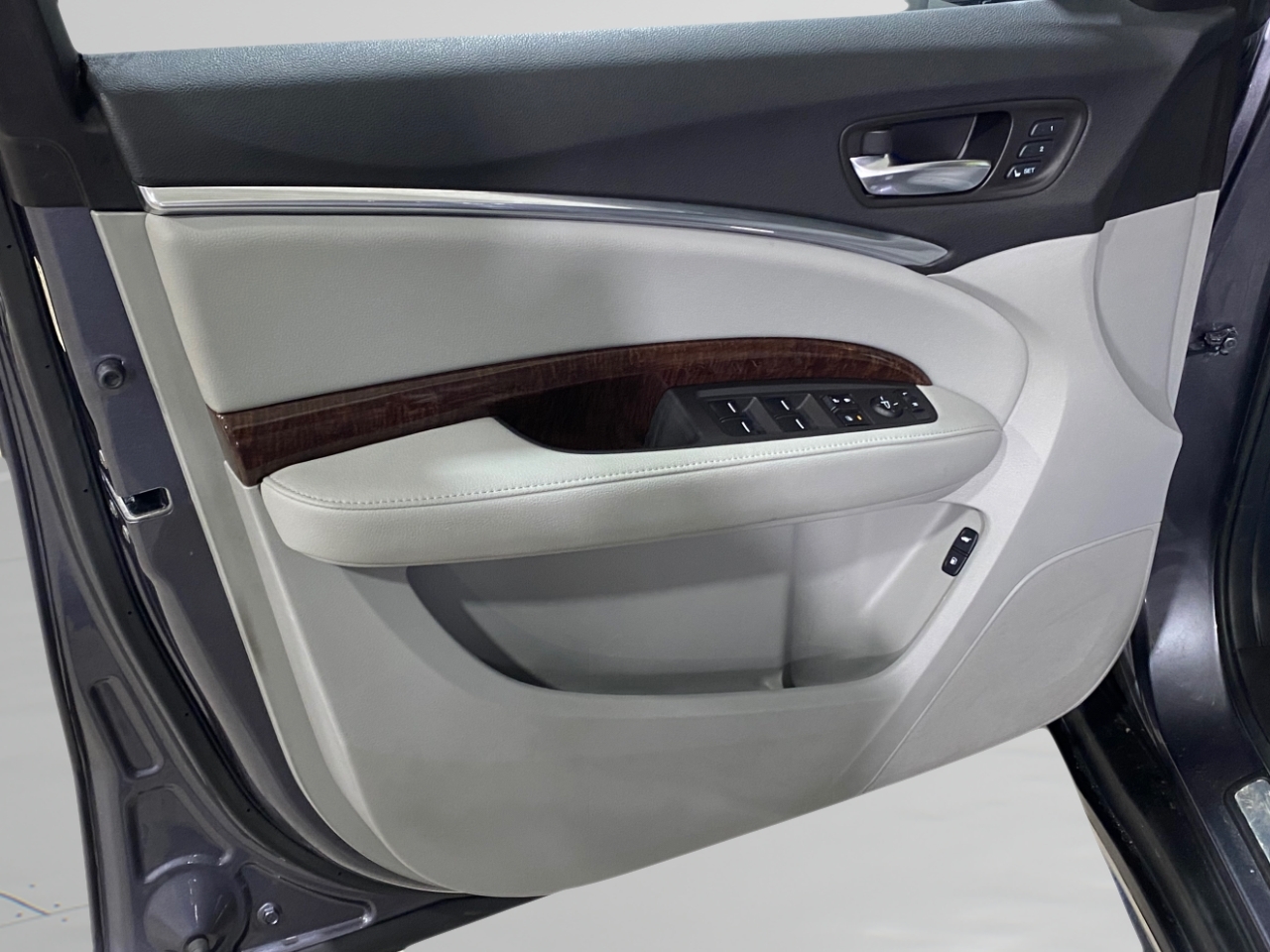 Acura MDX SH-AWD 9-Spd AT 2017