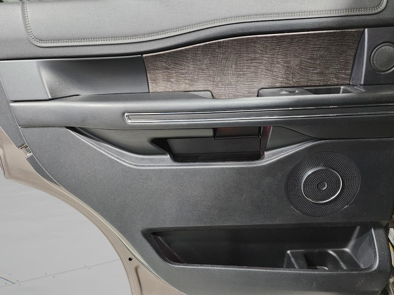 Ford Expedition  2019