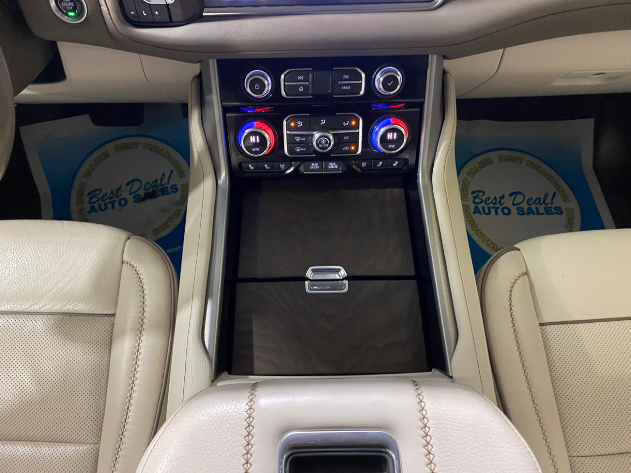 GMC Yukon Denali 4WD 2021