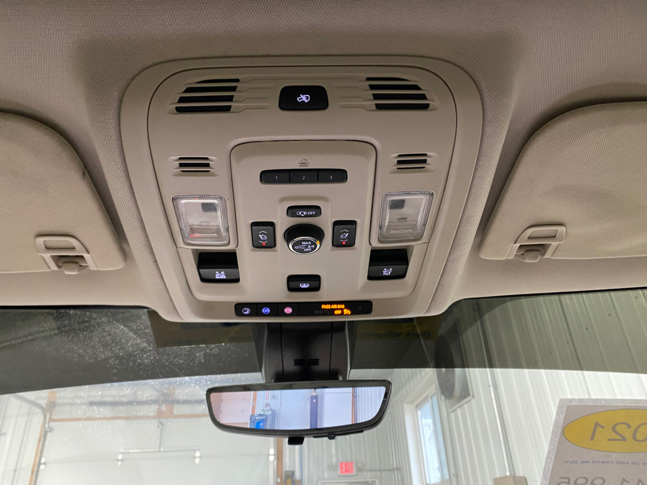 GMC Yukon Denali 4WD 2021