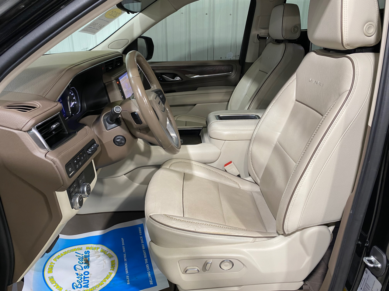 GMC Yukon Denali 4WD 2021