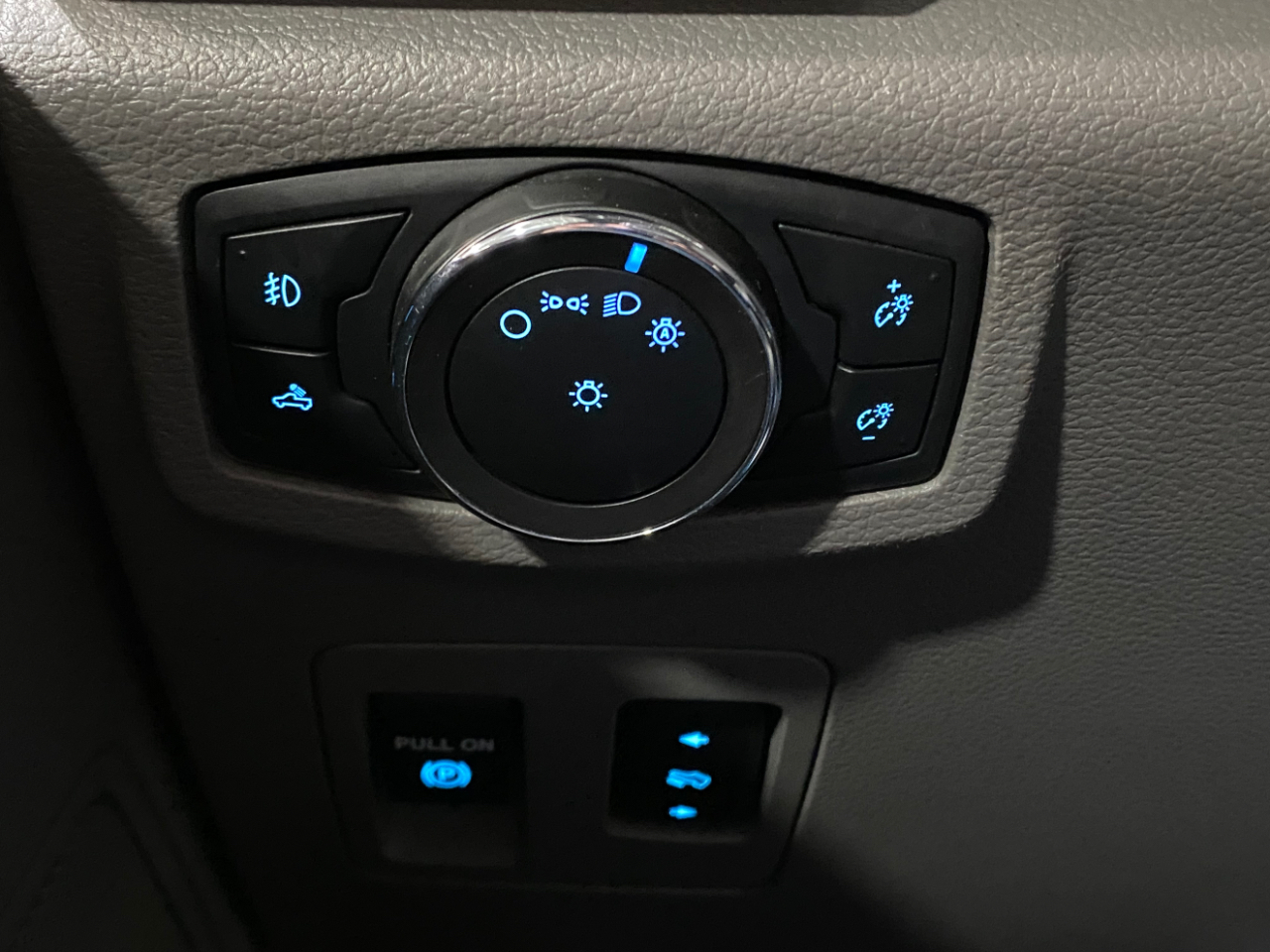 Ford F-150 XLT SuperCrew 6.5-ft. Bed 4WD 2020