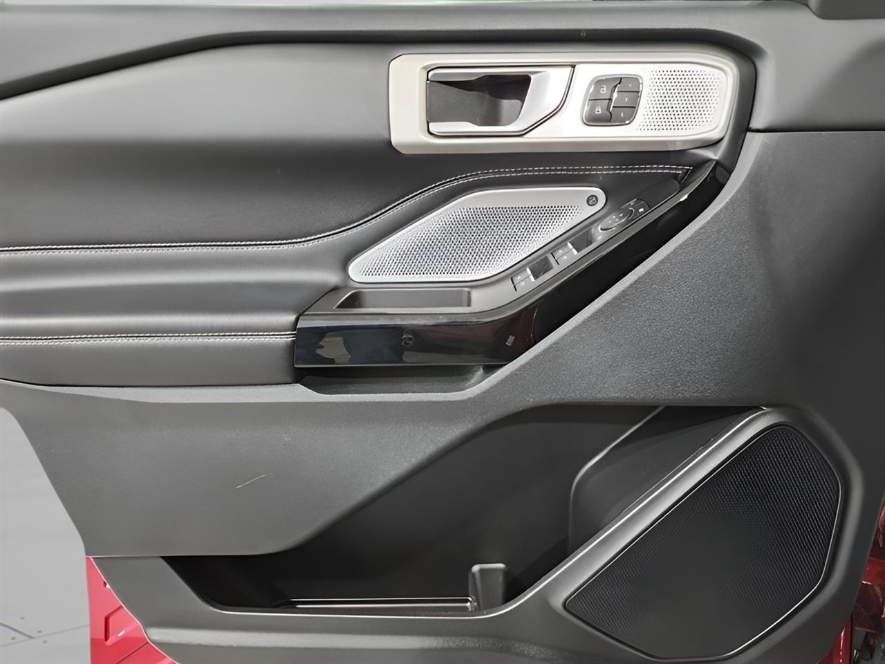Ford Explorer  2021