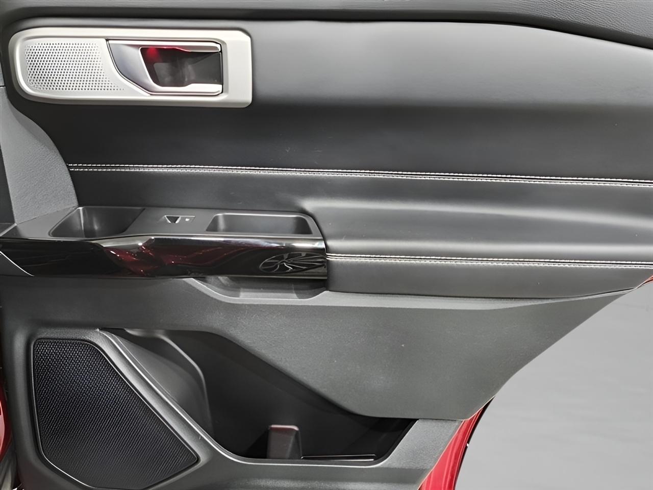 Ford Explorer  2021