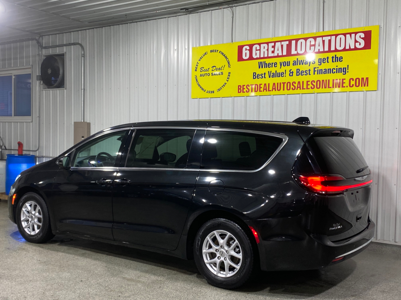 Chrysler Pacifica Touring L 2023