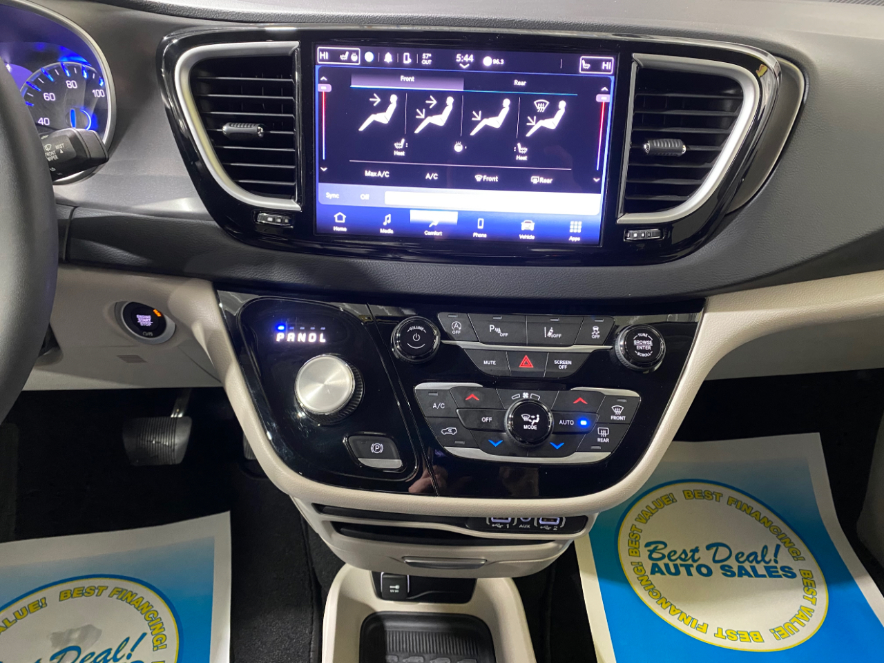 Chrysler Pacifica Touring L 2023