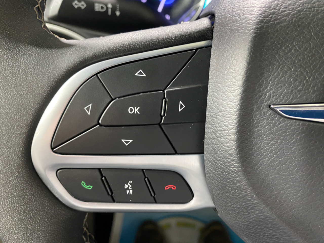 Chrysler Pacifica Touring L 2023