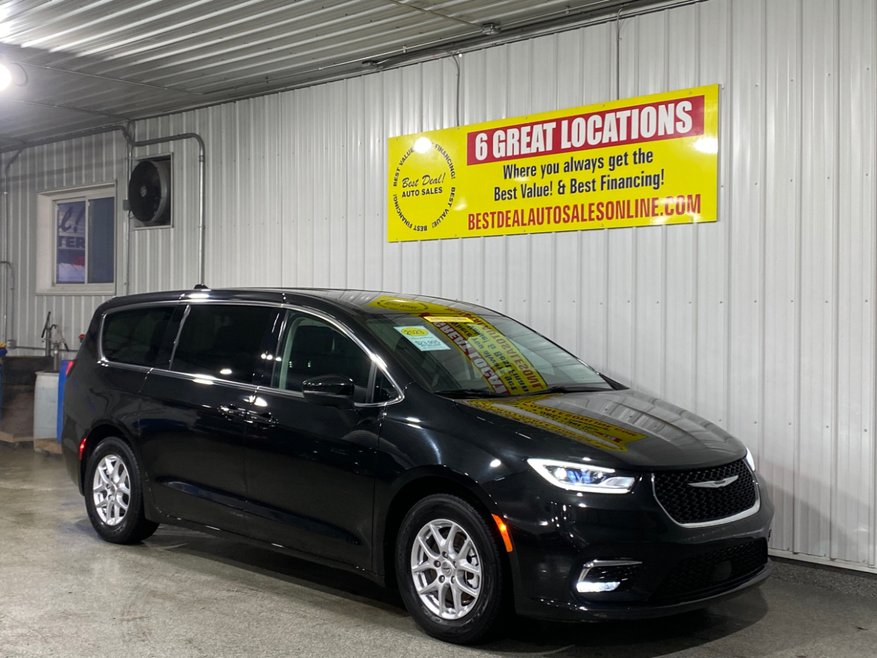 Chrysler Pacifica Touring L 2023