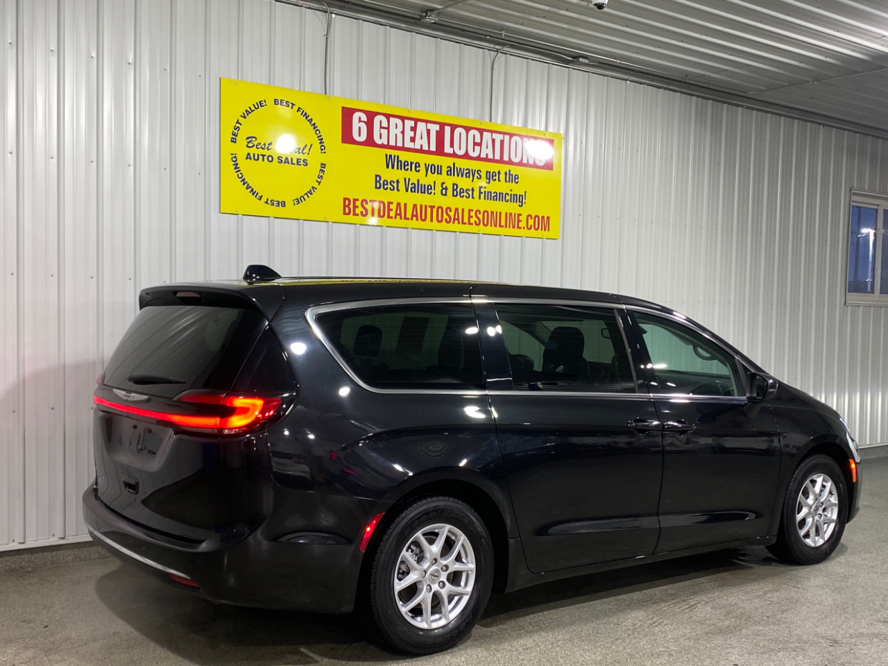 Chrysler Pacifica Touring L 2023