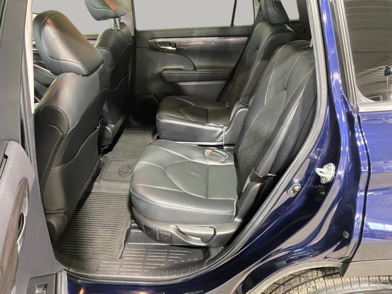 Toyota Highlander Platinum AWD V6 2022