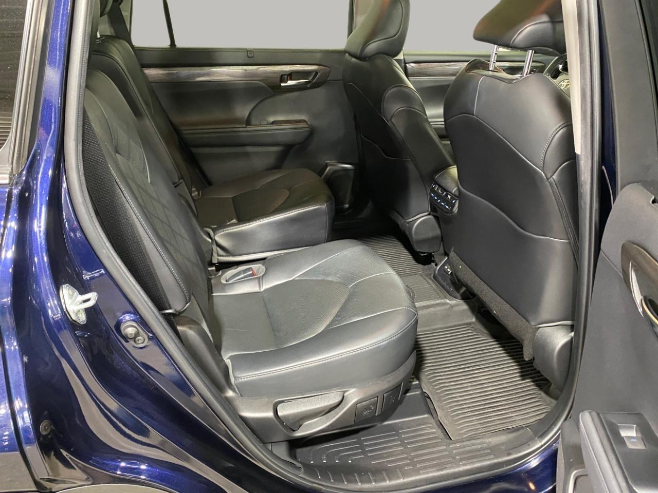 Toyota Highlander Platinum AWD V6 2022