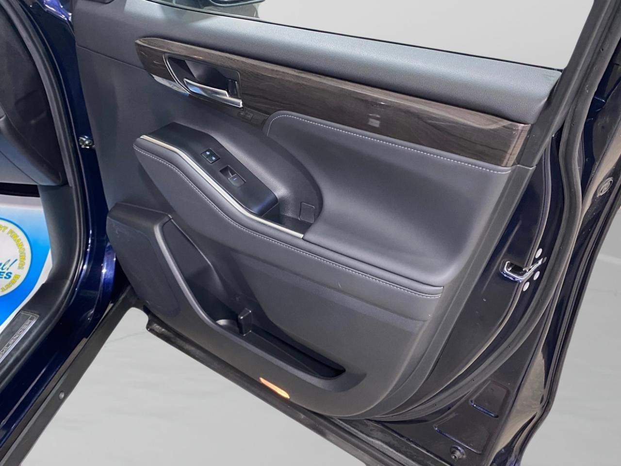 Toyota Highlander Platinum AWD V6 2022