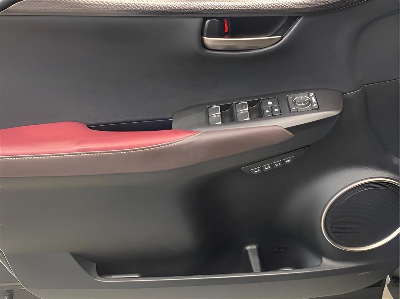 Lexus NX 300 Base AWD 2019