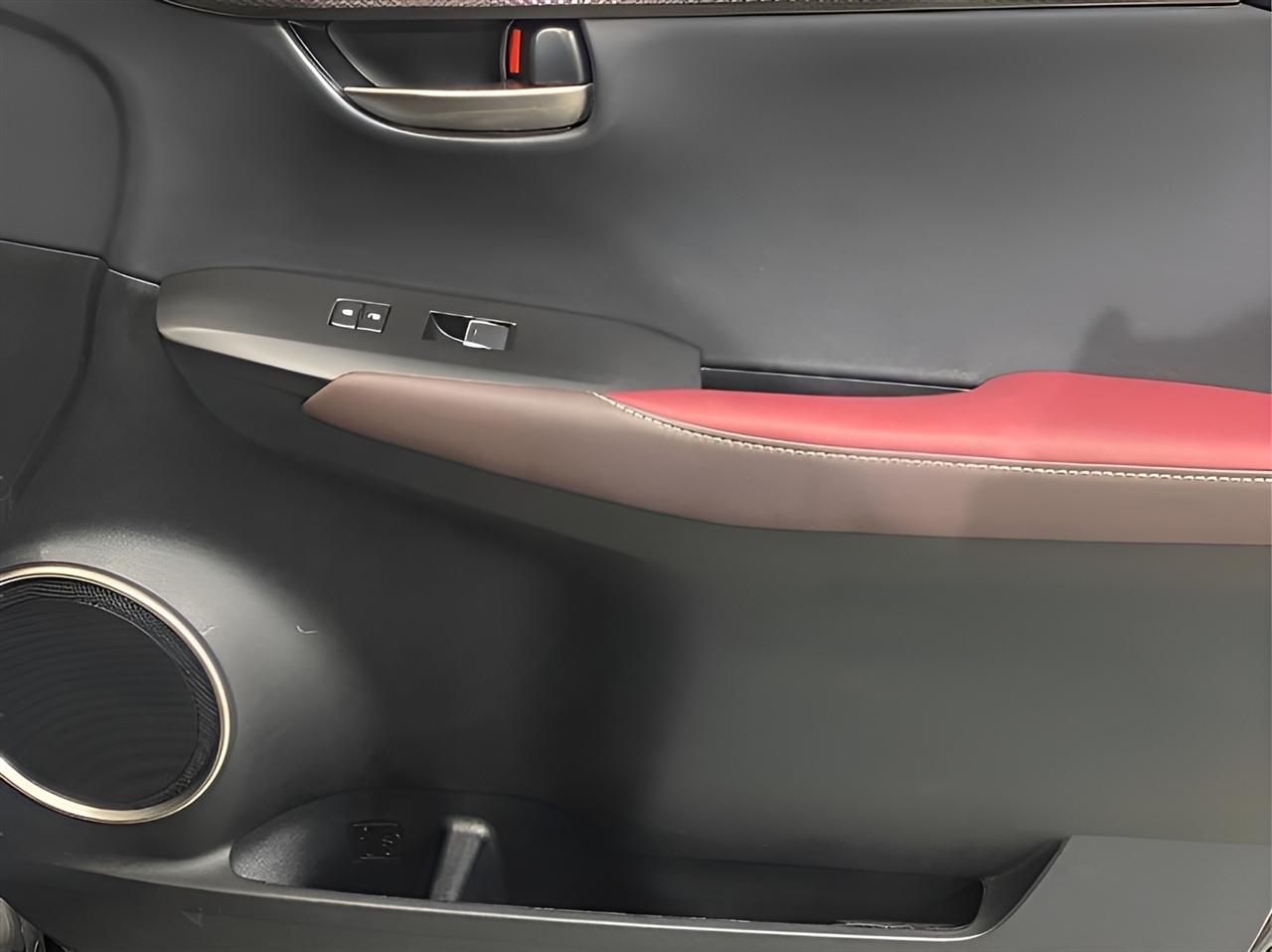 Lexus NX 300 Base AWD 2019