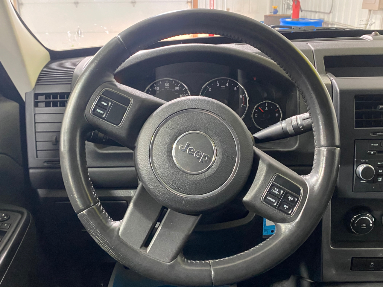 Jeep Liberty Sport 4WD 2011