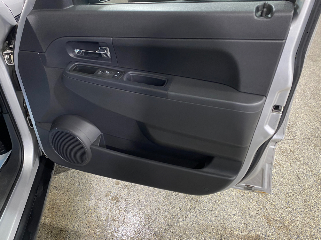 Jeep Liberty Sport 4WD 2011