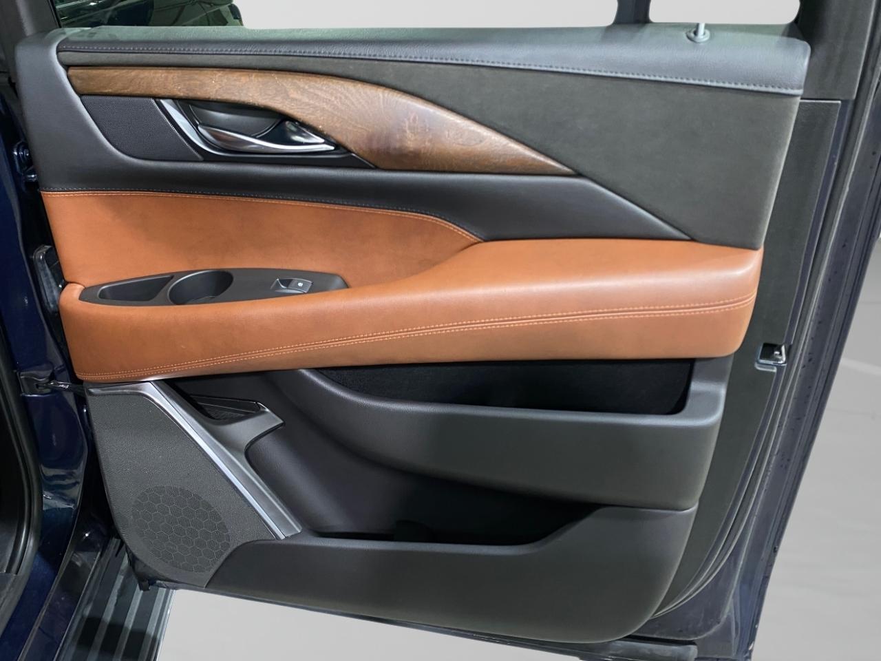 Cadillac Escalade ESV Luxury 4WD 2019