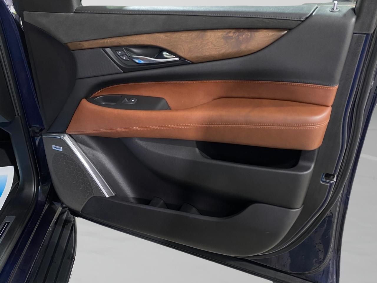 Cadillac Escalade ESV Luxury 4WD 2019