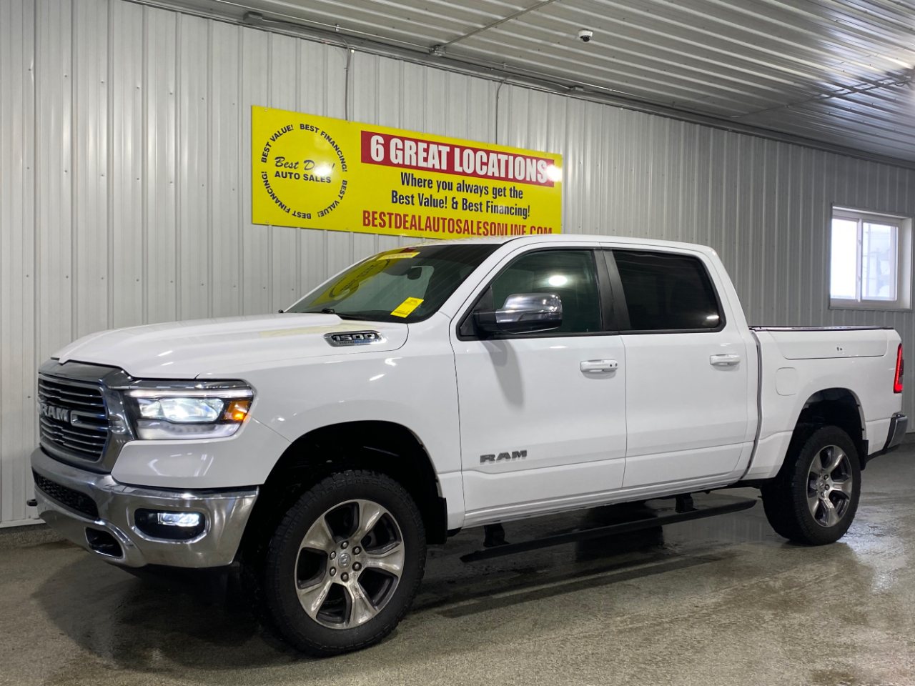 2023 RAM 1500 Laramie Crew Cab SWB 4WD