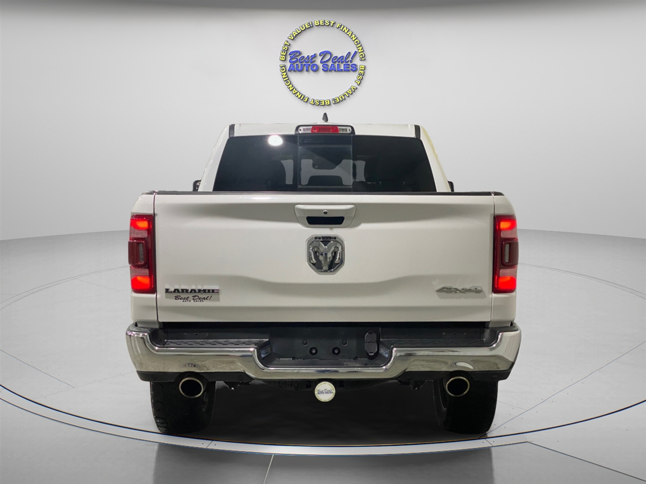 RAM 1500 Laramie Crew Cab SWB 4WD 2023