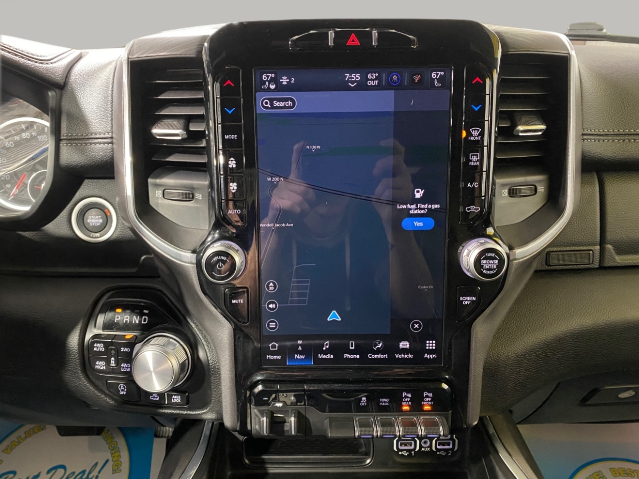 RAM 1500 Laramie Crew Cab SWB 4WD 2023