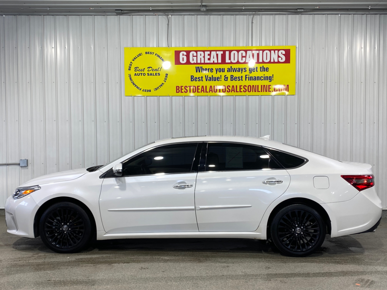 Toyota Avalon XLE 2016