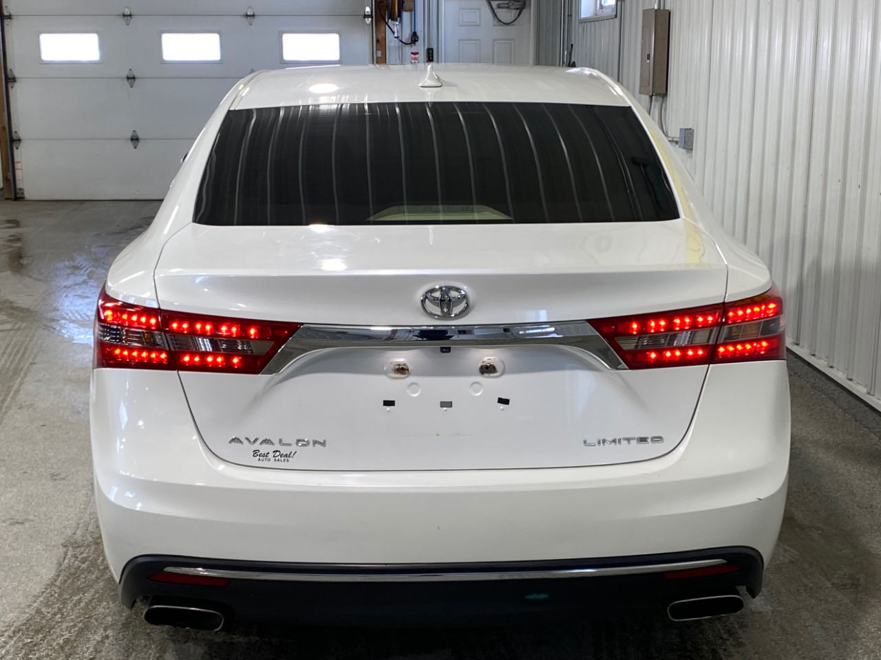 Toyota Avalon XLE 2016