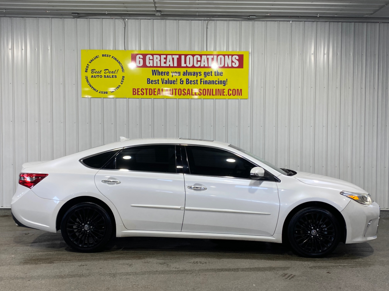 Toyota Avalon XLE 2016