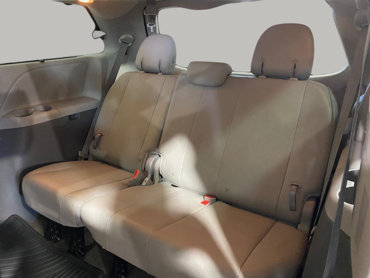 Toyota Sienna XLE 8-Passenger 2018